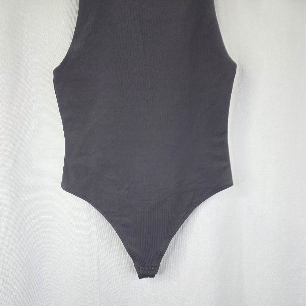 Aritzia Babaton Women's Contour Luxe Fabric 90's Bodysuit Size Medium Tank Thong - Picture 4 of 12